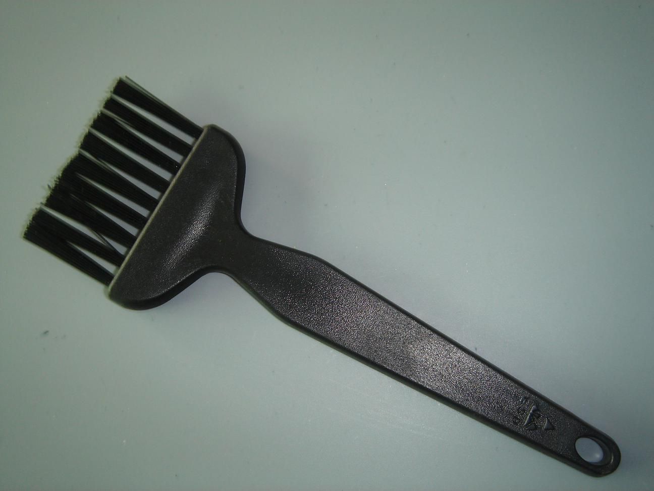 ESD Rank Brush